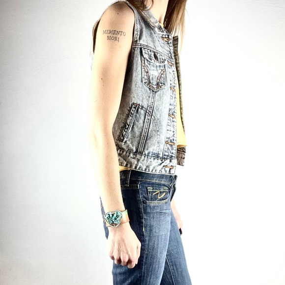 THREAD & SUPPLY | 🤍 Bleached Denim Sleeveless Button-Up Vest - Picture 3 of 15